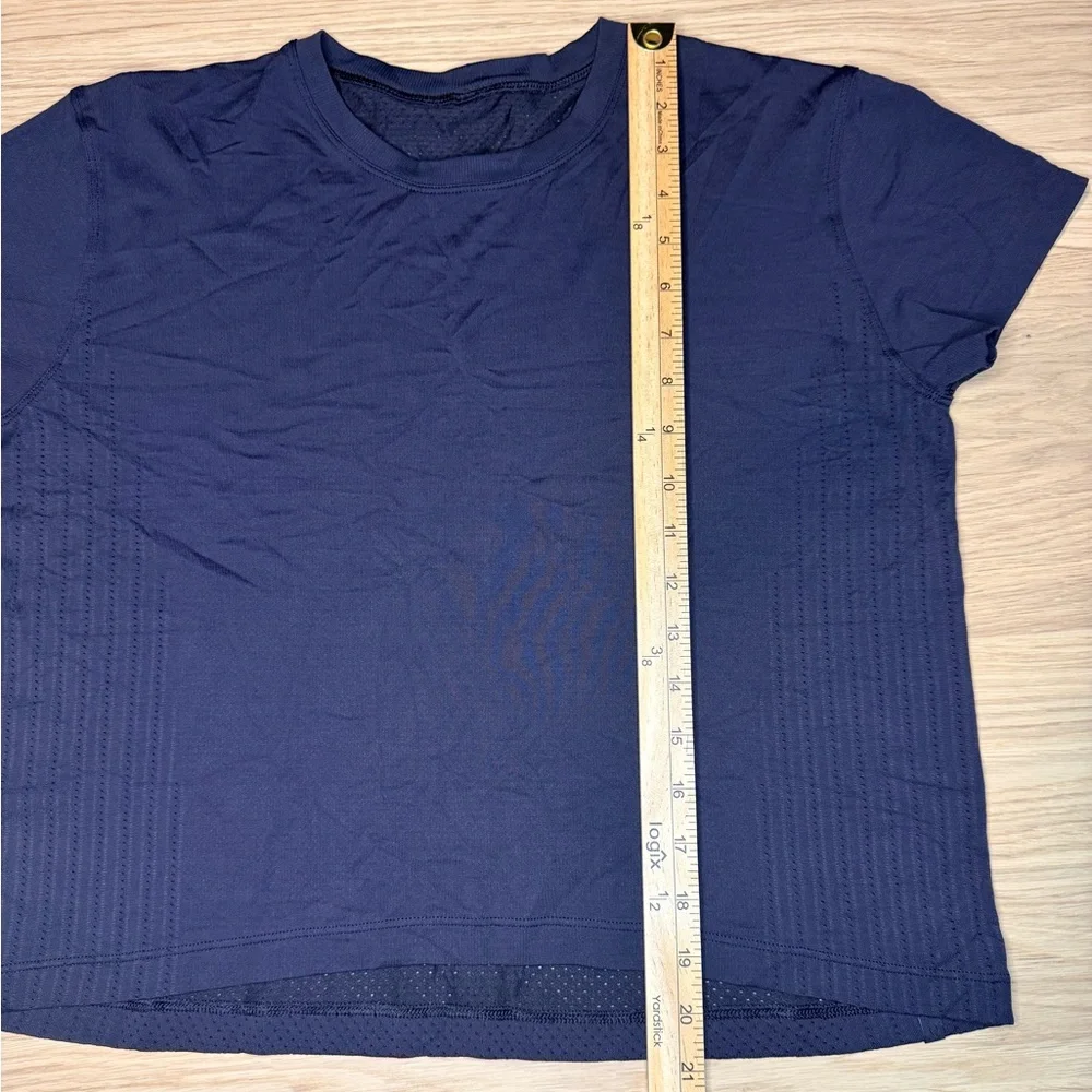 LULULEMON Black Crop Relaxed Short Sleeve Shirt Women’s Size Small‎ / Medium